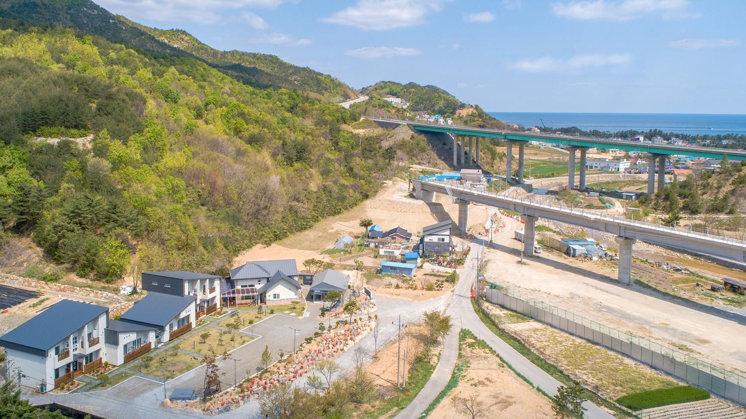 Samcheok Yonghwa Silkroad Pension ภายนอก รูปภาพ